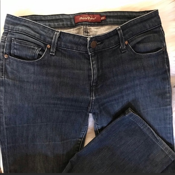 Woman’s jeans with hand painted design on back pocket - Picture 4 of 5